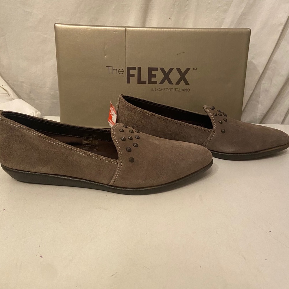 Flexx taupe oily suede studded flats NIB